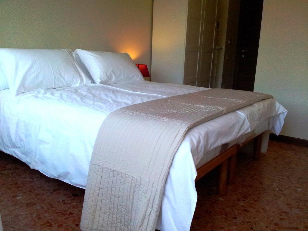 Trastevere Chic — Photos 3